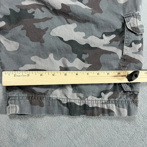 Wrangler Cargo Shorts Mens 36 Green Camo 10" Ripstop Utility Military - Picture 8 of 10